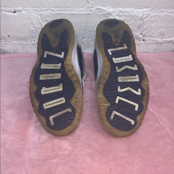 Jordan Georgetown 11 3y (PS) - Picture 3 of 3